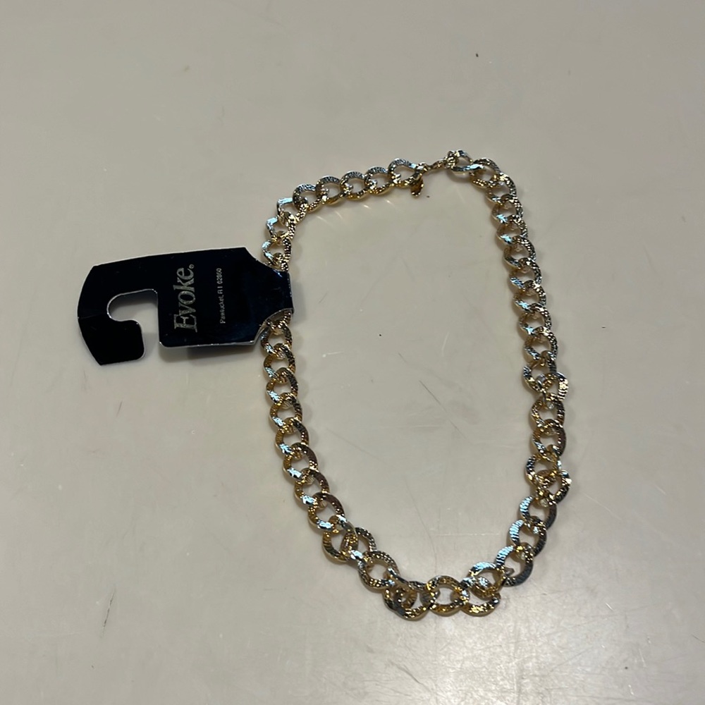Necklace gold chain